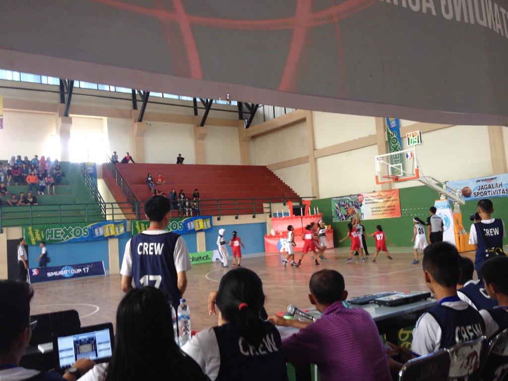 smaboycup's tweet photo. Suasana pertandingan SMPN 1 TULUNGAGUNG (pi) vs SMPN 3 TULUNGAGUNG (pi) http://t.co/kej8j8zQcP