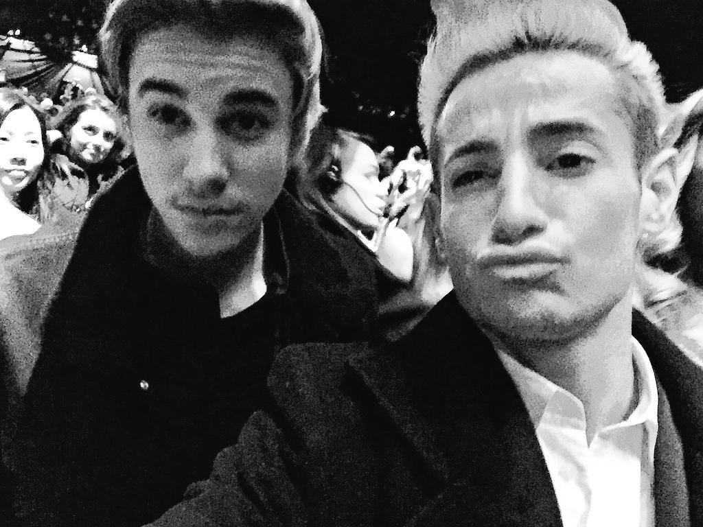 FrankieJGrande's tweet photo. HAPPIEST VALENTINE'S DAY IN THE HISTORY IF THE WORLD. 😵😵😵❤️❤️❤️❤️😍😍😍😍 @justinbieber http://t.co/V6gTeMITlM http://t.co/O6TJTVOUoT