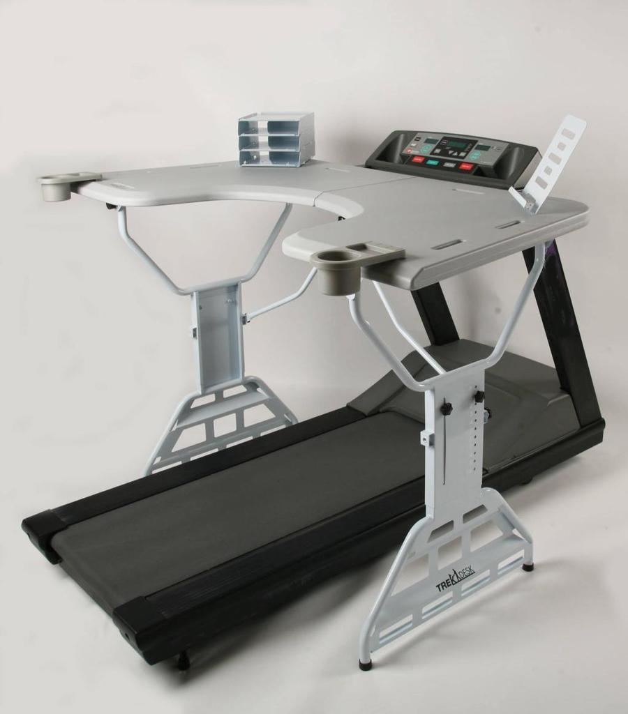 VeryCoolThings's tweet photo. Treadmill desk http://t.co/Yn8fCBrrv1