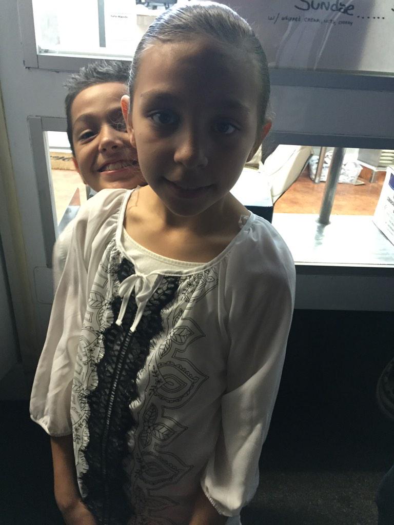 keeeykeh's tweet image. Happy birthday to my galga, Carla. I seriously hate missing my nephews' and nieces' birthdays. #firstniece #loveher