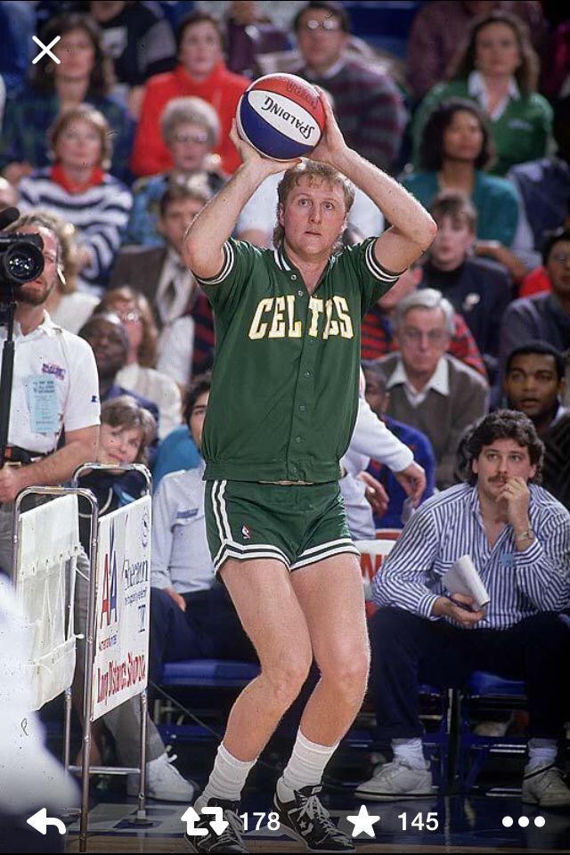 scoremoore's tweet photo. Steph is lucky this dude wasn't in 3pt contest #LarryLegend #warmuptop #shortsgamestrong http://t.co/pb9ZfRh7ED