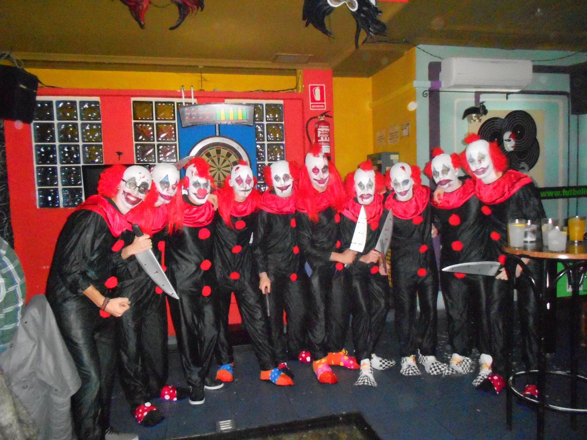 PubTRAUMA's tweet photo. CARNAVAL CARNAVAL!!!!! @hurtadianoss http://t.co/en2YFpo22w