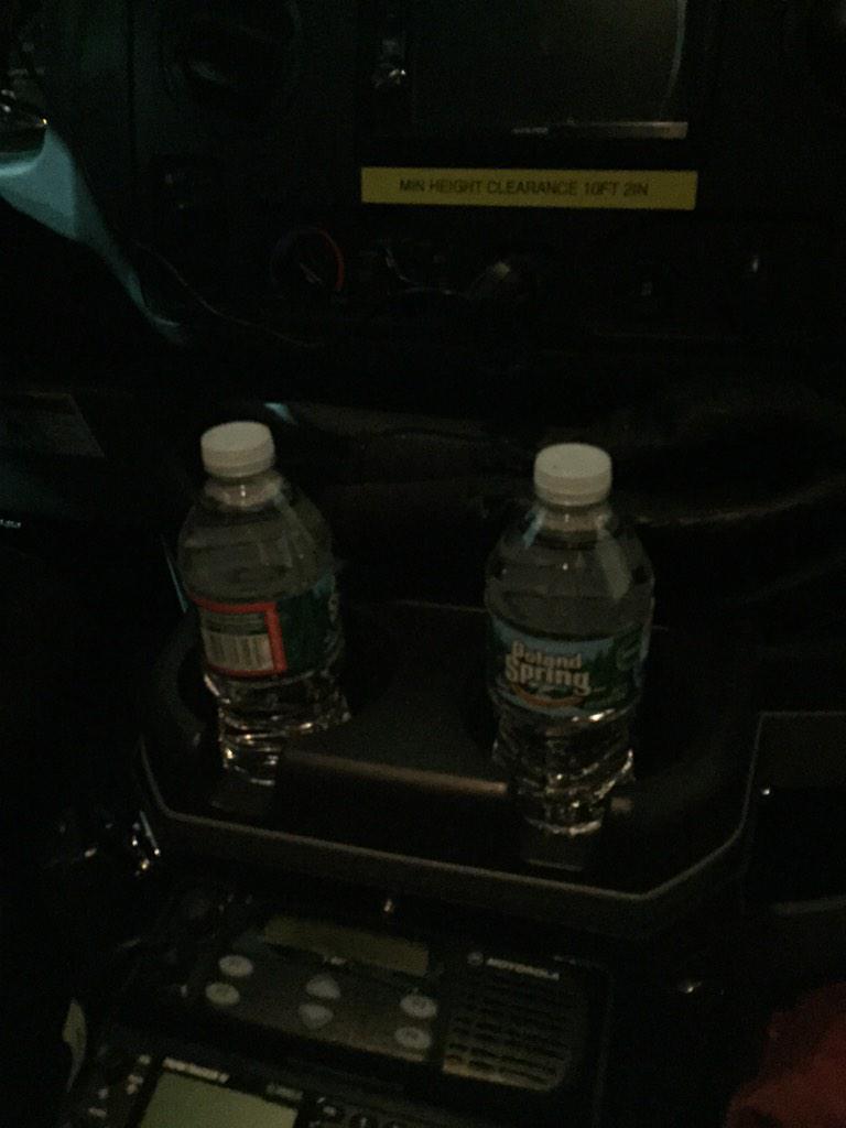 JulieGrauert's tweet image. #bobbycuza brought the uber live truck complete with bottled water #BlizzardOf2015 #snowprob