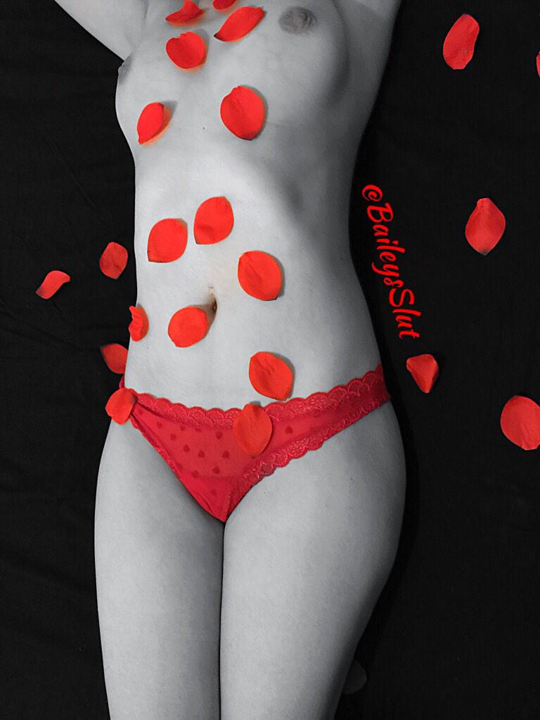 GXRCumCatchers's tweet photo. 🌹#SlutLovePIC @blownstangog @BabesPromo2 @welshsamurai1 @Hot_lesbian_69 @selfiespixy442 @I_PostSexyPics @Ted_liby http://t.co/FbjOyWrdX1