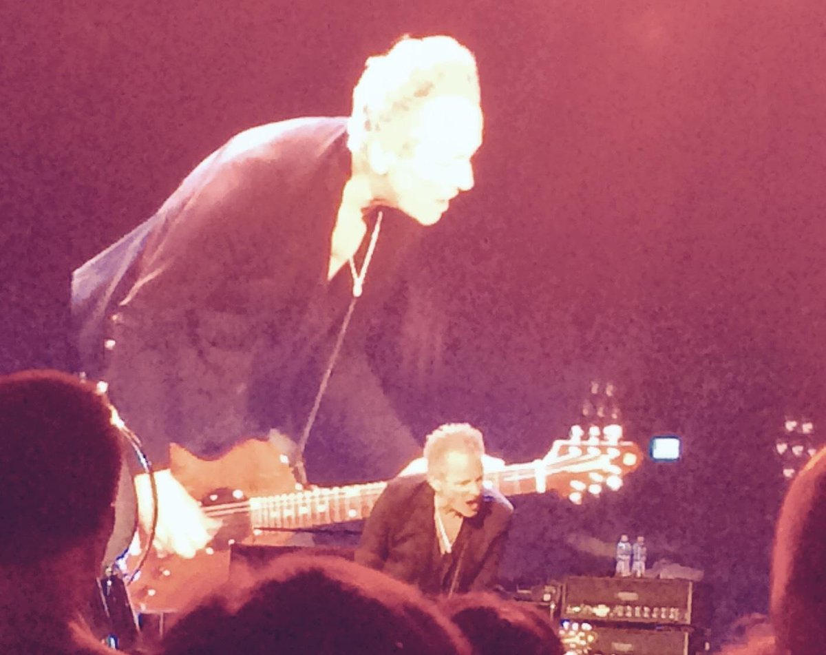 Flyers_ball's tweet photo. Awesome night with Fleetwood Mac. http://t.co/PeUXupb4hj