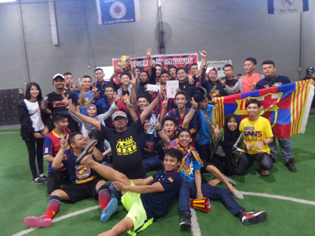 FCB_Indonesia's tweet photo. #FCBIPict @FCBI_Luwuk CAMPIONE DE MISEZ LUWUK CUP 2015 http://t.co/he7JrJSXcB
