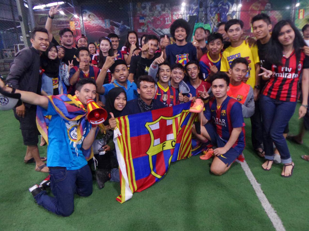 FCB_Indonesia's tweet photo. #FCBIPict @FCBI_Luwuk CAMPIONE DE MISEZ LUWUK CUP 2015 http://t.co/he7JrJSXcB