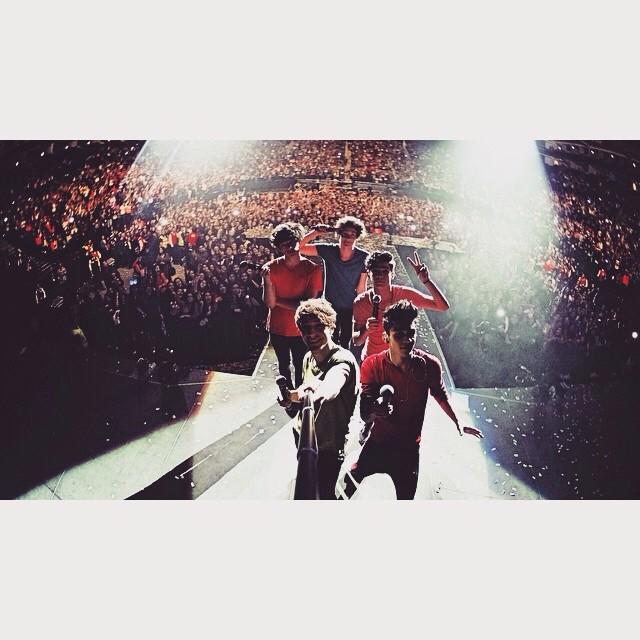fernand09427's tweet photo. @somosCD9 los amo!!! http://t.co/zTMrag9gBP