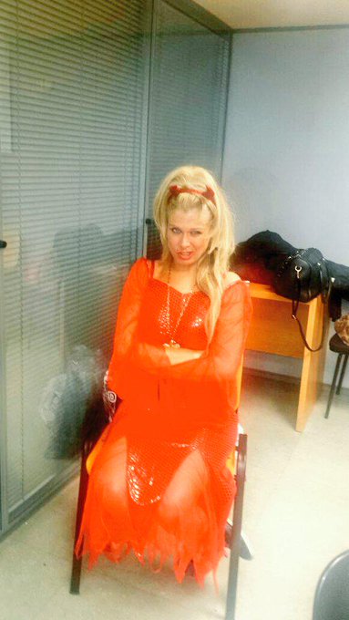 El show termino con @oliverdjforever..Esperando al taxi pa ir Oviedo..Y bus directo a Madrid#Row#cumple#<a class="tags" target="_blank" title="On Twitter" href="/?out=eyJ0eXAiOiJKV1QiLCJhbGciOiJIUzUxMiJ9.eyJpYXQiOjE3MjUxMjQ3ODksImlzcyI6InR3cG9ybnN0YXJzLmNvbSIsIm5iZiI6MTcyNTEyNDc4OSwiZXhwIjoxNzU2NjYwNzg5LCJyZWRpcmVjdF91cmwiOiJodHRwczovL3R3aXR0ZXIuY29tL29saXZlcmRqZm9yZXZlciJ9.AJTuh6v-zVbN631aY7_8T4gg9yFZLOLg81_efslBH09vSuyNrA1dAlVvdEYwBvm5540ArpKeYTPTZooFV_SwYw">@oliverdjforever</a>