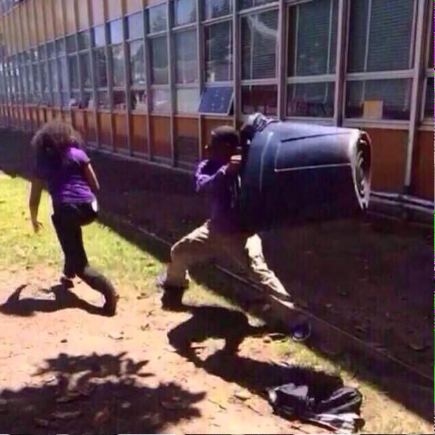 brightxmetawin's tweet photo. "Louis is gay"

"Omg! Thats so ewww-----"

 #ImGayItsPrettyUnfortunate http://t.co/V5hljJ4uUa