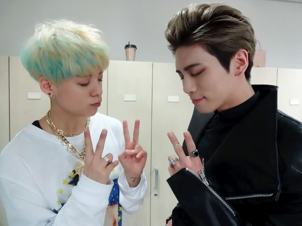 소오름...닮았다...