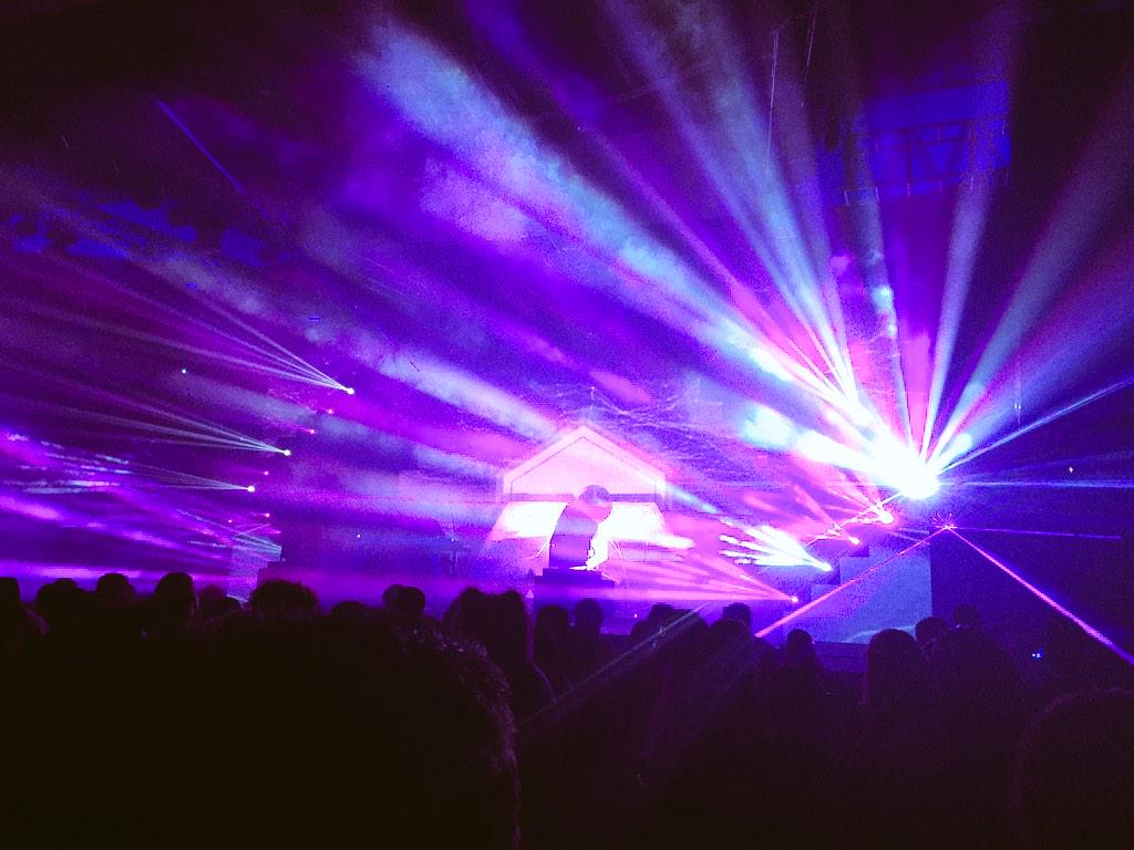 yegconvention's tweet photo. . @Boodang never disappoints! #FREQUENCY2015 kicks off tonight.. It'll be a #FREQY weekend! #yegevents #boodang #yeg http://t.co/XucUwyySJf