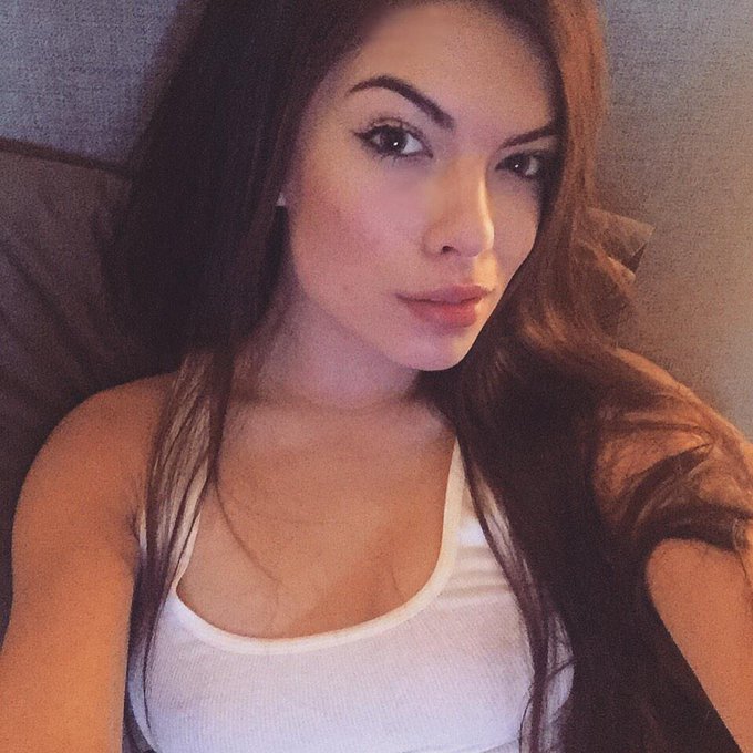 Bein stealthy while I selfie http://t.co/yDEWPvqvqc