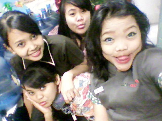 putrialbara's tweet image. 