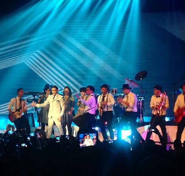 weareDREW's tweet photo. . #BeritaDREW RT @Rishanda: #KonserDariHati #KonserDariHatiAfgan semalam sm The Gandarianz!! http://t.co/MEkO5xHOSA