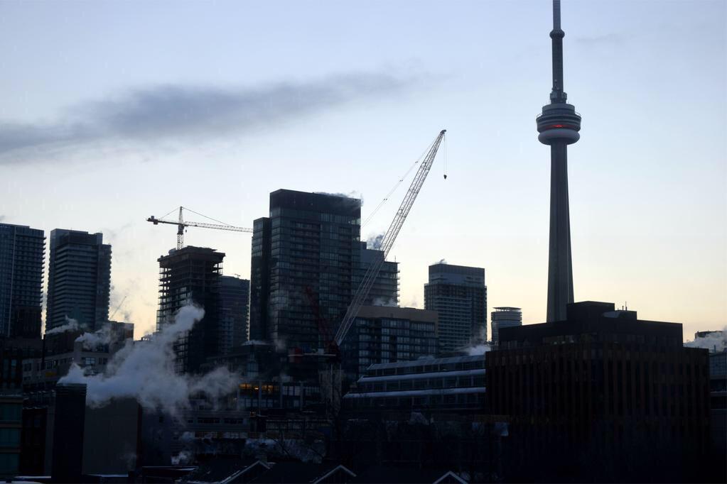 "<a href="/SimonOstler/">Simon Ostler</a>: It's colder in #Toronto right now than Yellowknife. #ColdTO " <a href="/GrtCdnChill/">Sears Grt CDN Chill</a> <a href="/TPS_Cares/">TPS Customer Service</a>