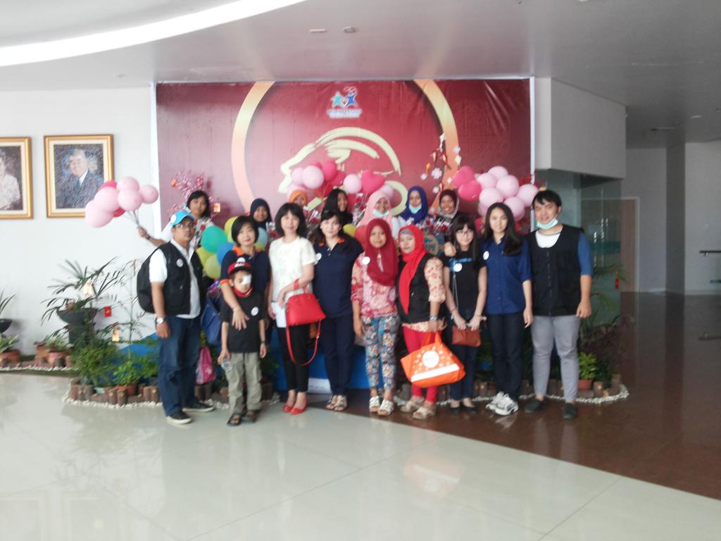 Malam kakak. Pagi tadi kakak2 relawan SKF kunjungan ke Murnih teguh dalam rangka Hari Kanker Anak Dunia...