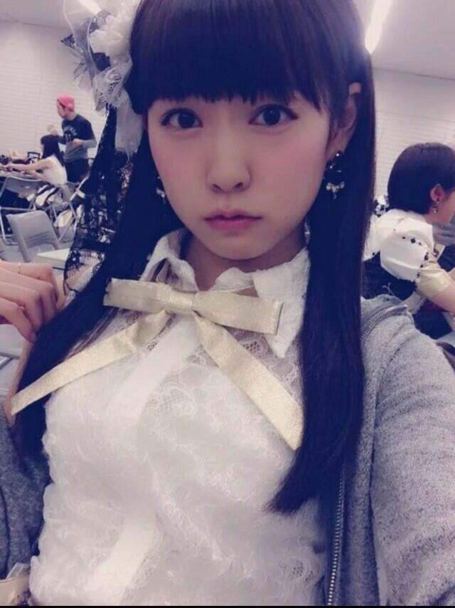 RankingAkb's tweet photo. どっちが好き？

ロングのみるきー→RT

ショートのみるきー→ファボ http://t.co/qFCCxZa1ts
