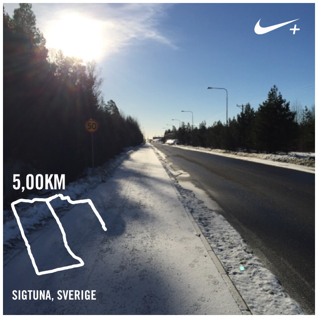 DNordbeck's tweet photo. Sunny Sunday run I just ran 5,00 km with Nike+. http://t.co/9sPgR98nzE #nikeplus http://t.co/FQQLuVnyvQ