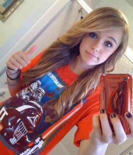 Hi I'm acacia, I'm new but not to rp, mind rting?