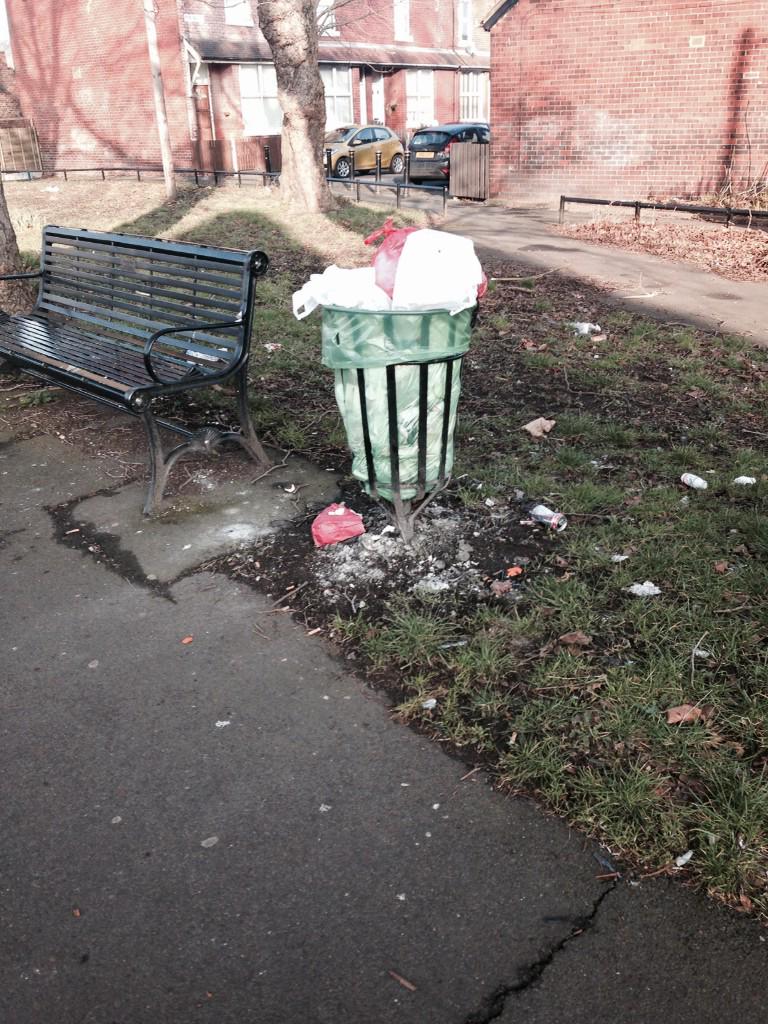 yourwayormine's tweet photo. Don't worry @ManCityCouncil this Sunday. taking the liberty of emptying the public bins for you. 7 days. @MCCGorton http://t.co/HlxQpXSvN3