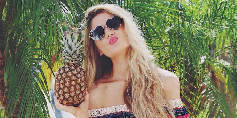 EliteDaily's tweet image. Why Healthy Should Be Your New Standard Of Beauty: elitedai.ly/1ArwarA