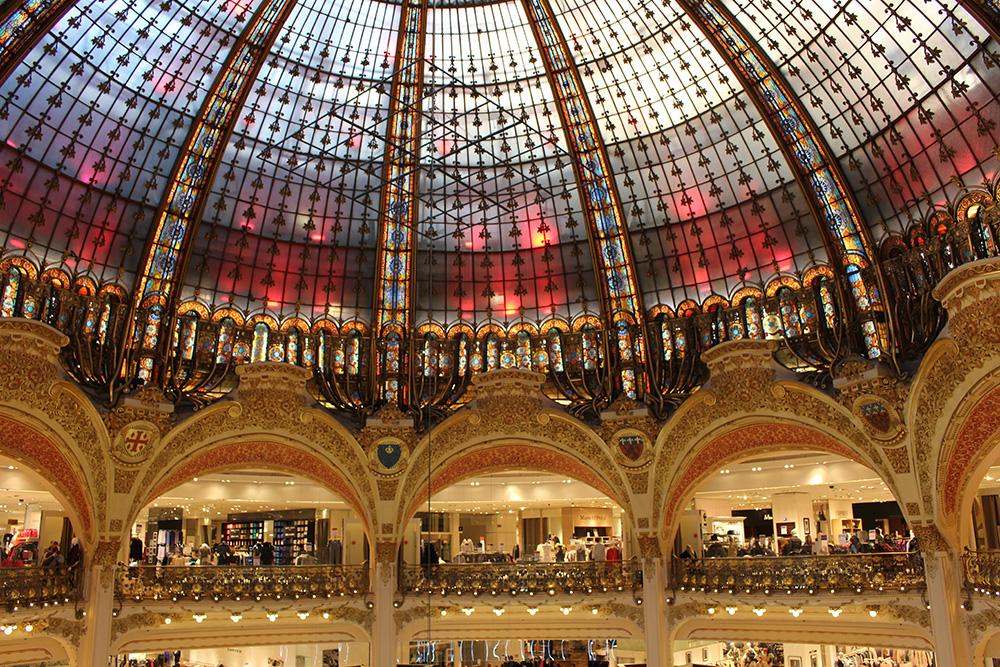 галерея лафайет в париже. лафайет париж торговый центр. лафайет магазин в париже. купол лафайет париж. галерия лафайет в париже.
