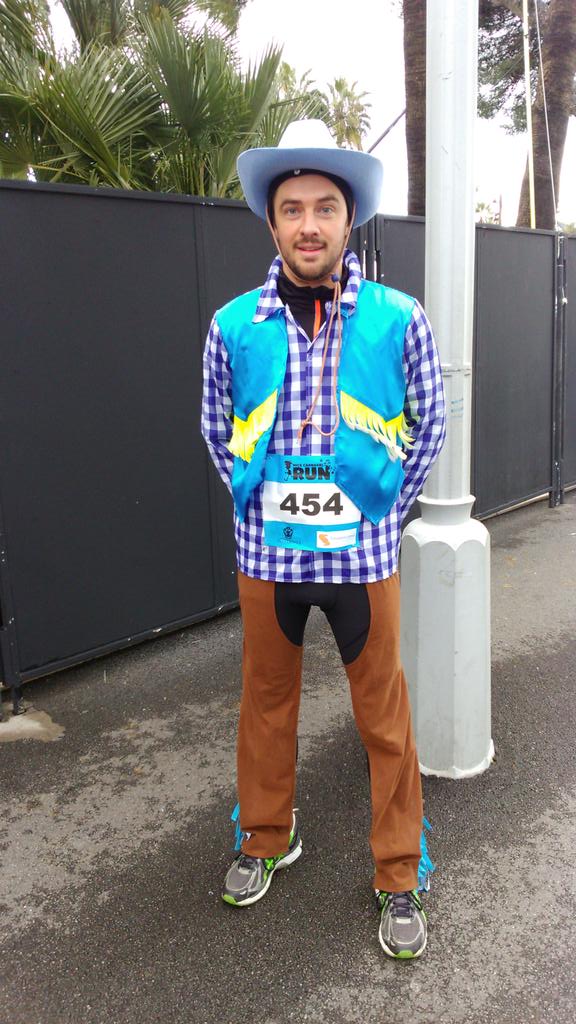 Cynocle's tweet photo. Et voilà sous les 45'....@NiceCarnavalRun http://t.co/nDVy4KQ9pS