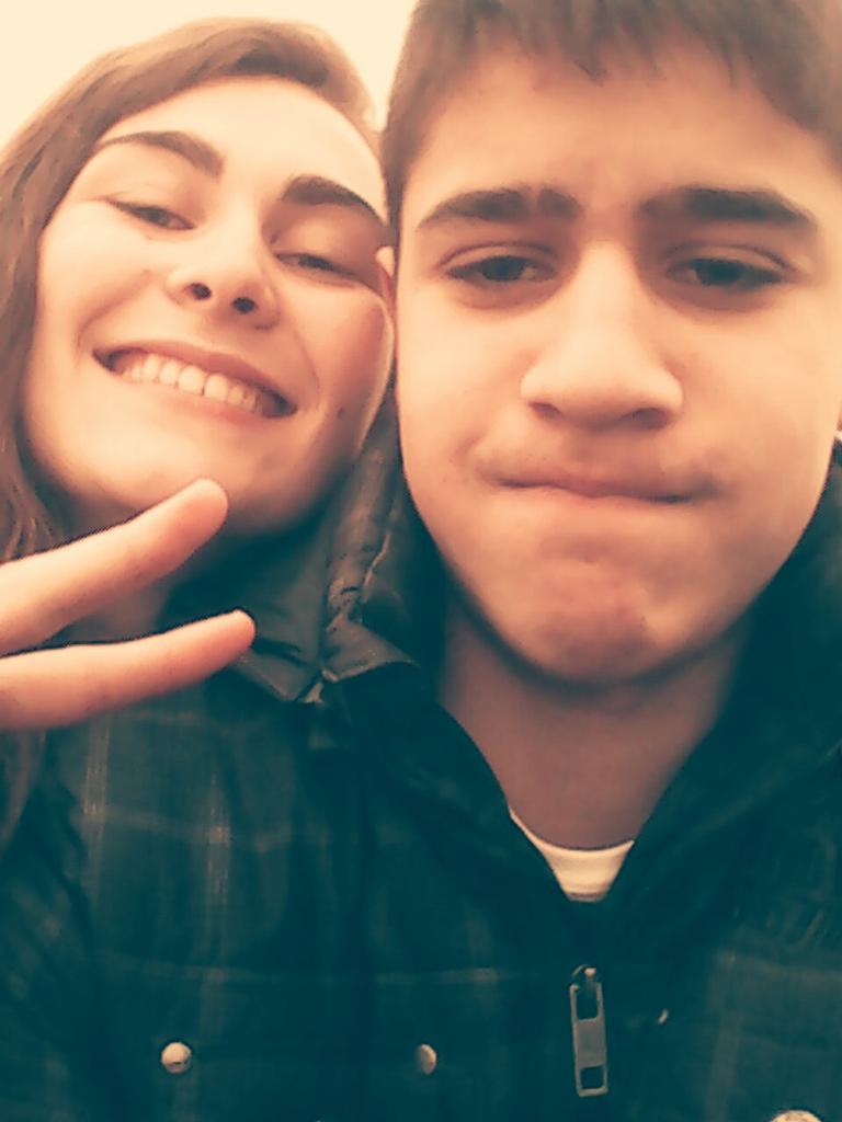 antia_vidal's tweet photo. Con los guapos http://t.co/X4QA0r6DJu