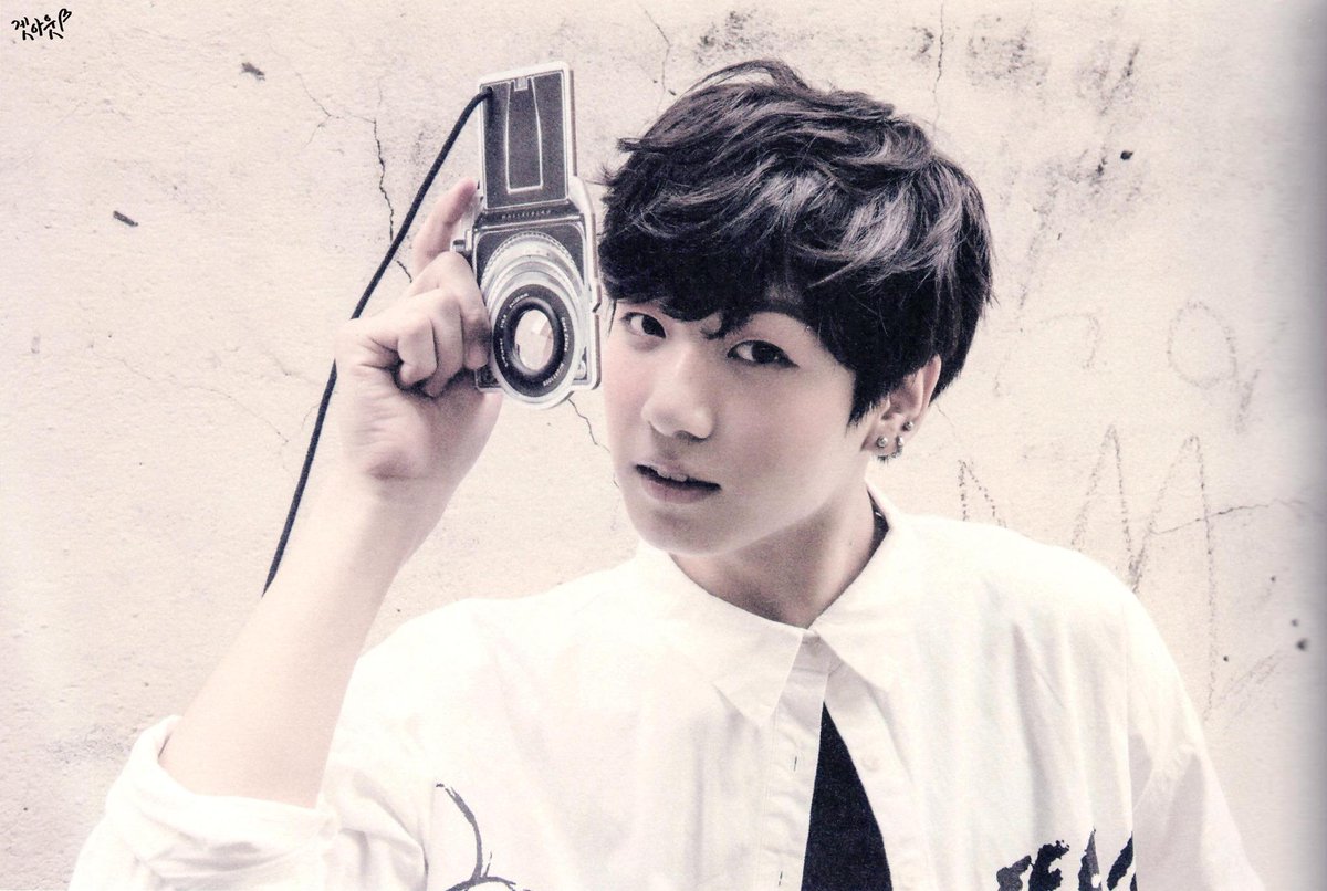 Bts mma 2017. Next to you jungkook. Шаманка га ду сим дорама актеры и роли. Next to you jungkook. Чонгук dispatch 2020.