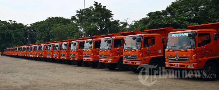 CHWikon98's tweet image. @apinkjussi @kimsaeloon_ nih mobil nya