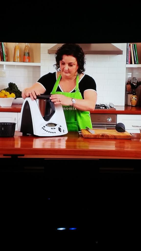 Badfiche's tweet image. If this is how you cook food, I feel sick for you.
Enjoy the ingredients you&apos;re using...
#worstshit #learnhowtocook