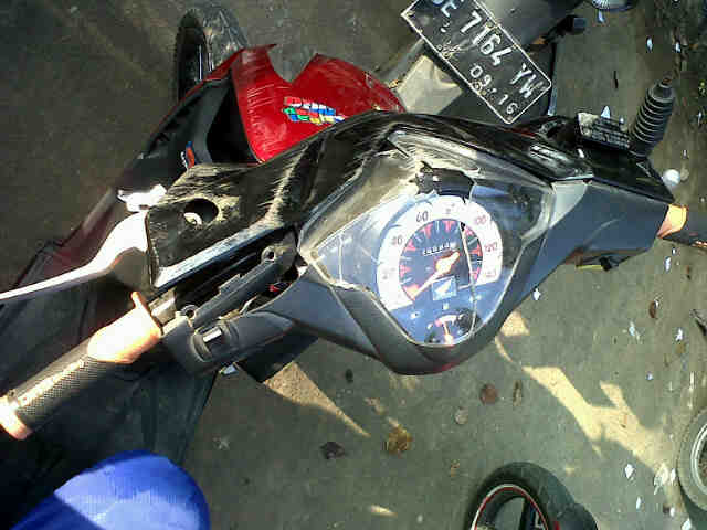 22thailookstyle's tweet photo. Semoga lekas sembuh salah satu member TTLS yang bernama TaufikRiyadiO:) http://t.co/AwTokY5vNO