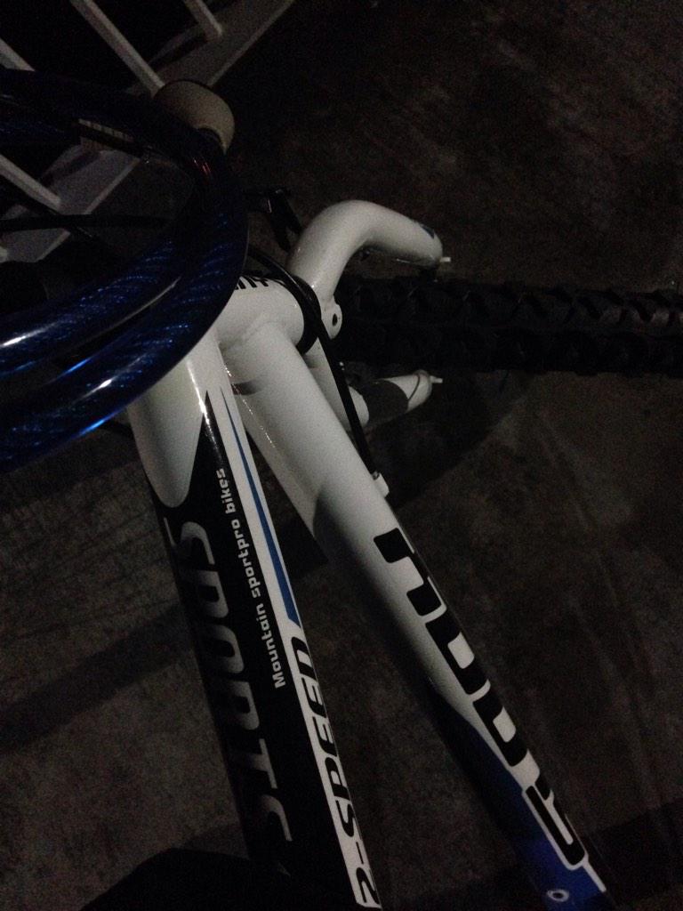 syrfhmd's tweet photo. Just a short cycle to waterfront 😌 #calmingmind http://t.co/0Nr4qgWoCy