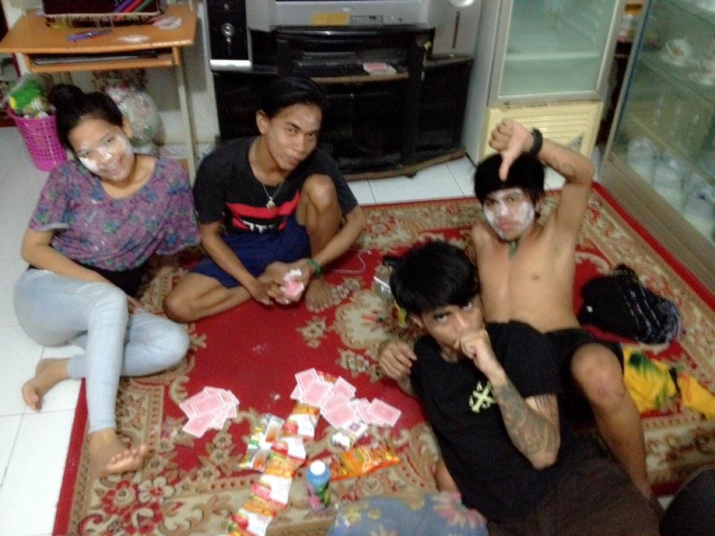 Citttttt's tweet photo. tembus pagi masbroo 😜😀😃😛😝 http://t.co/fb2P6y1mOY