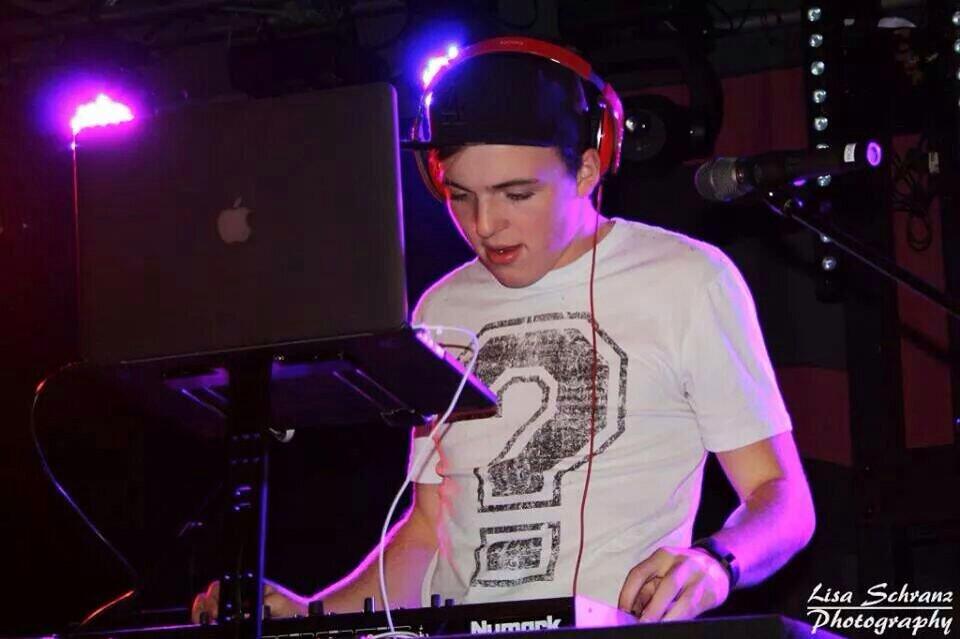 ItsDylanMoon's tweet image. 🎶