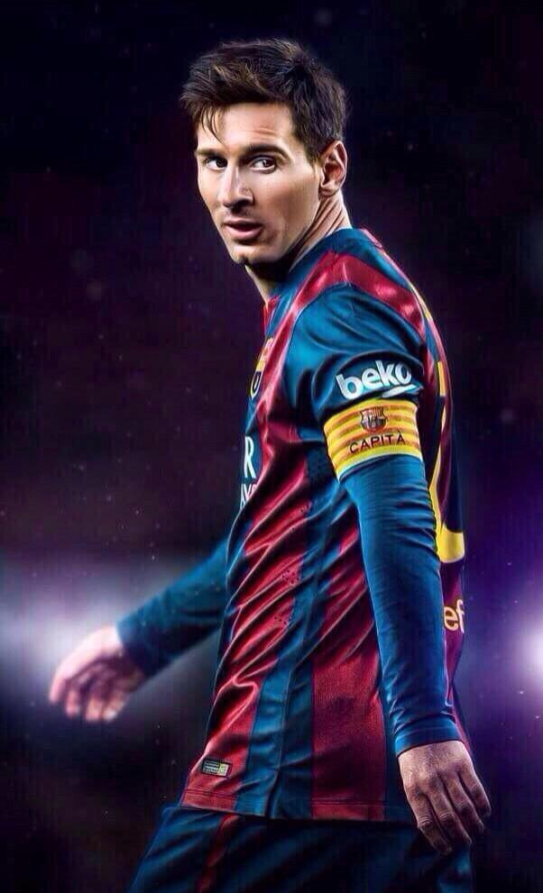 Kalsafran_'s tweet photo. ميسي لا يلعب كرة قدم، ميسي يلعب بتاريخها القديم، ويكتب تاريخ جديد يحمل أسمه ! http://t.co/LDk3WJPQ43