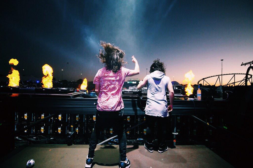 DVBBS's tweet image. 🔥🔥🔥🔥