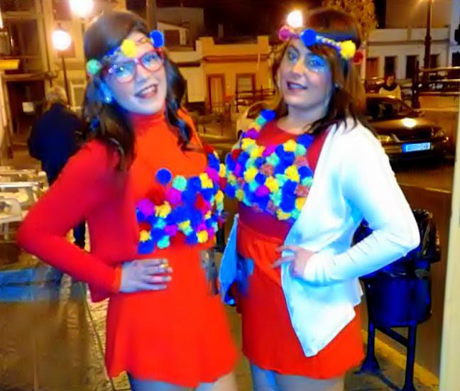 carmenn2307's tweet photo. Carnaval 2o15 Con mis nenas :D http://t.co/wsha0Byh4U