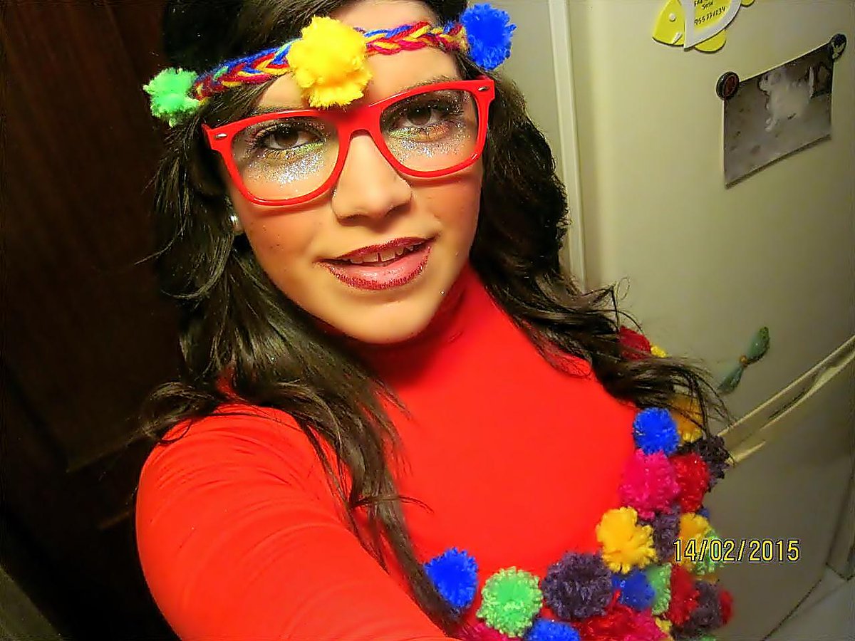 carmenn2307's tweet photo. Carnaval 2o15 Con mis nenas :D http://t.co/wsha0Byh4U