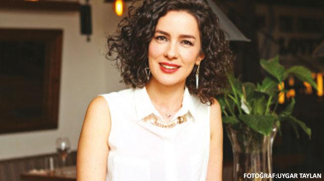 Kültür-Sanat / Akşam(Emine Bıyık) | Ayfer Dönmez - 15 Şubat 2015 #röportaj <a href="/ayferdonmez/">ayfer dönmez</a> aksam.com.tr/pazar/bakmayin…