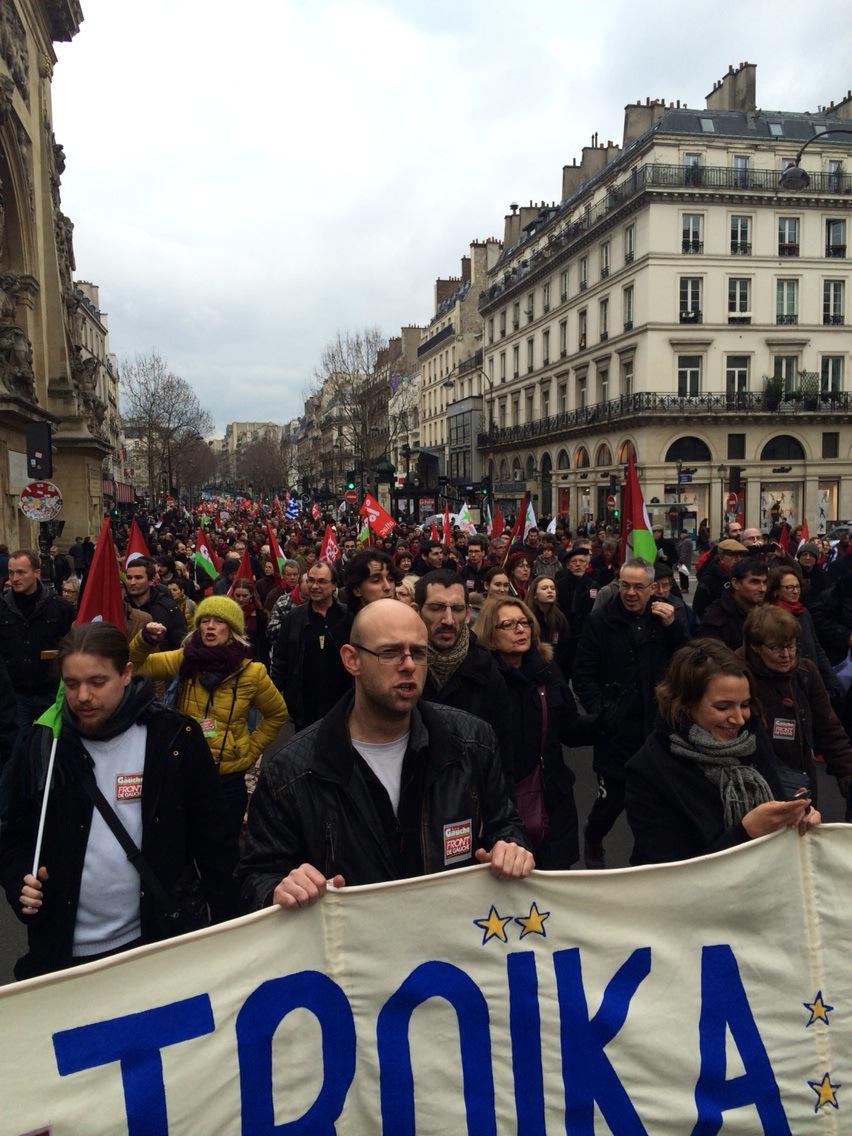 Troïka basta ! Solidarité avec le peuple grec !