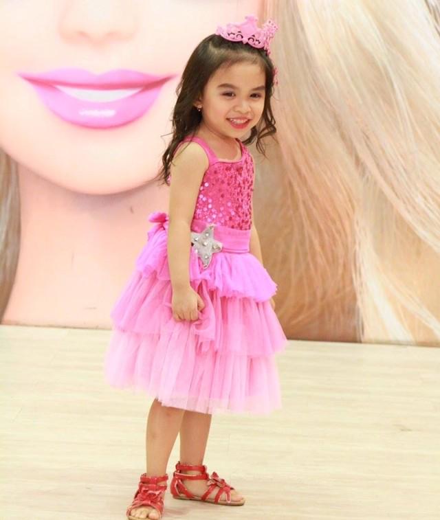 MariaFrancea's tweet photo. Michelle Bellucci Genevieve @101Jakfm #JakfmSayangAnak ❤️❤️❤️❤️❤️ http://t.co/xfrYH0ic8m