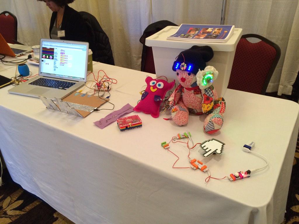 kswilkens's tweet photo. Shake those winter blues at the Cville #summerexpo &amp; check out Tech Camp @StAnnesBelfield #CSLab4STAB http://t.co/Fez57imUSk