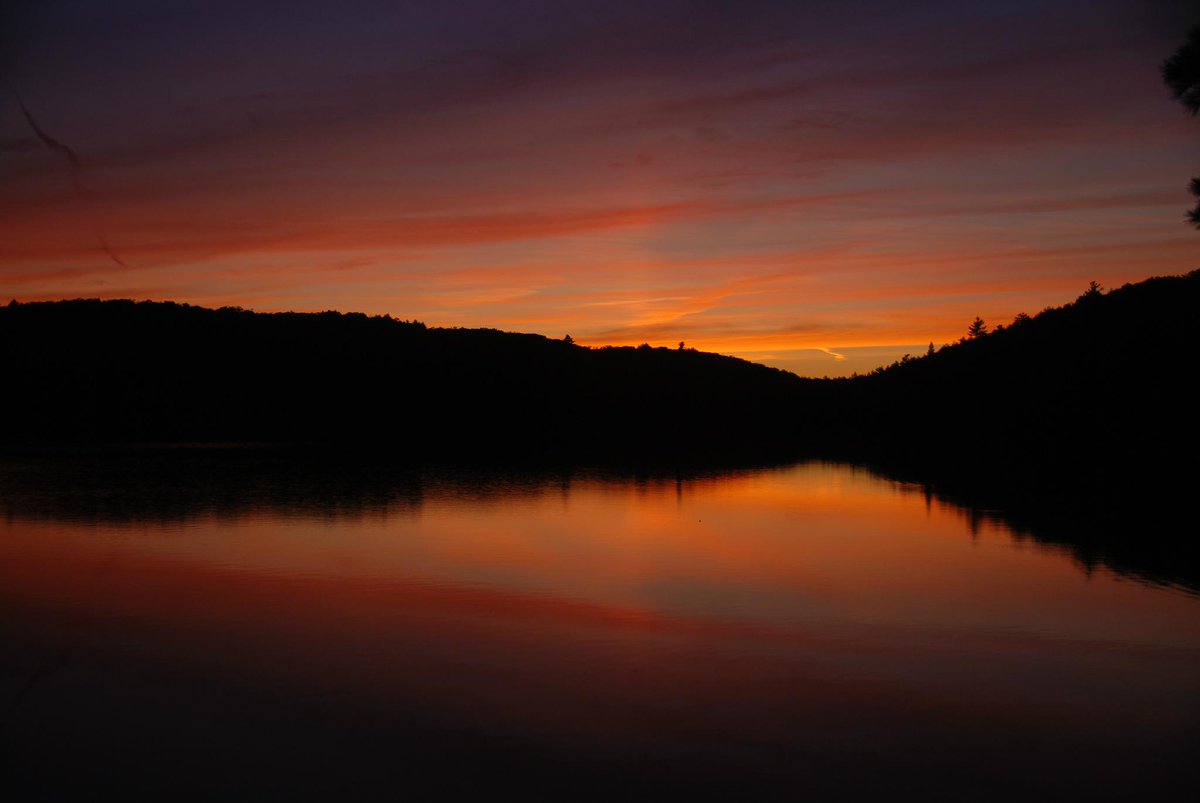 CampTanamakoon's tweet photo. Ahhhh....summer flashback! Sure looks warm and inviting! It's definitely a day to think @camptanamakoon #ourkidsnet http://t.co/ktLWyRAtUJ