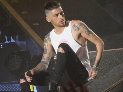 otratourpics's tweet photo. HOLY FUCK http://t.co/DZ5NvrNE7O