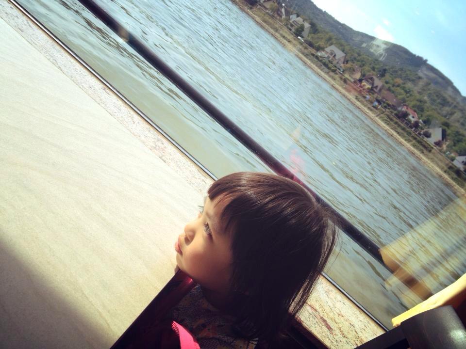 MariaFrancea's tweet photo. Michelle Bellucci Genevieve @101Jakfm #JakfmSayangAnak http://t.co/42HUM4Q2YD