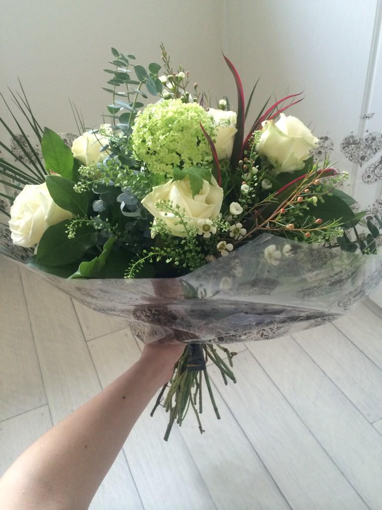 lucyflorals's tweet photo. About to start arranging these beautiful blooms into my vases #freshflowers are my fave💗 @creeallan92 your the best x http://t.co/r39Tq3GoVn