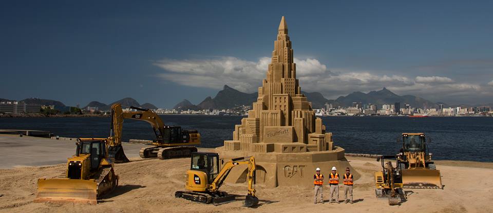 Si vas a la playa construye un castillo de arena al estilo Cat #RompeLoEstablecido