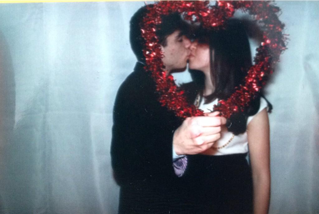 Turkakiz's tweet photo. Valentines day with my love😉Best man ever!  ❤️❤️😘  #ApokriatikoGlendi #RelationshipGoals #aşk http://t.co/Drg0ke4b2H